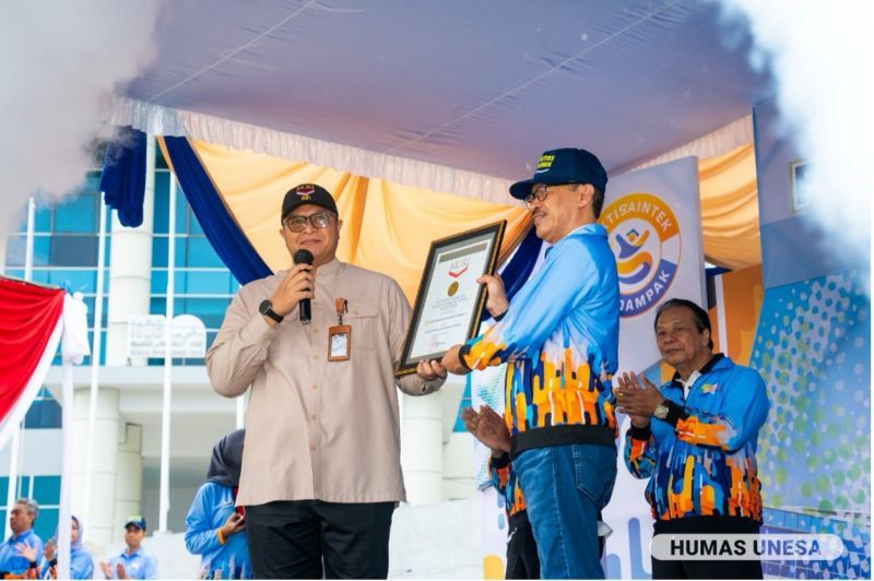 Melalui mobilitas akademik, Unesa terus memperkuat peran dan kontribusi mahasiswa untuk meningkatkan skill, mencari solusi, dan memberikan dampak nyata bagi masyarakat.